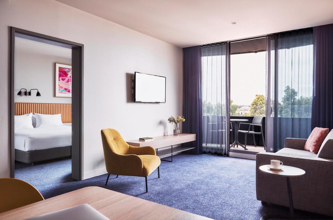 Mantra Melbourne Epping Hotel Exterior photo