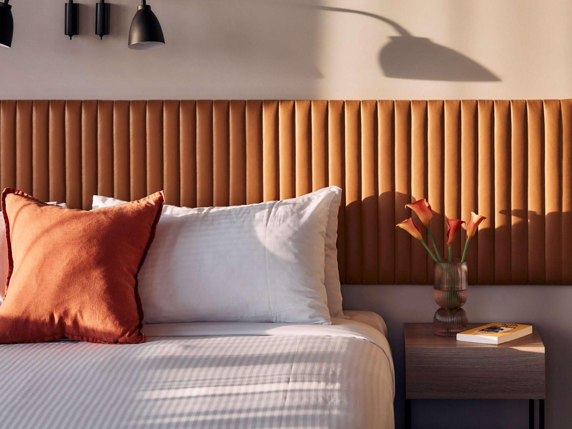 Mantra Melbourne Epping Hotel Exterior photo